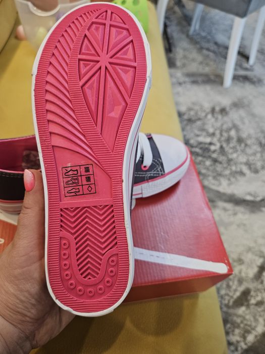 Кецове за момиче Minoti