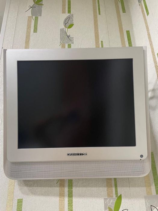 Продам цветной телевизор Daewoo