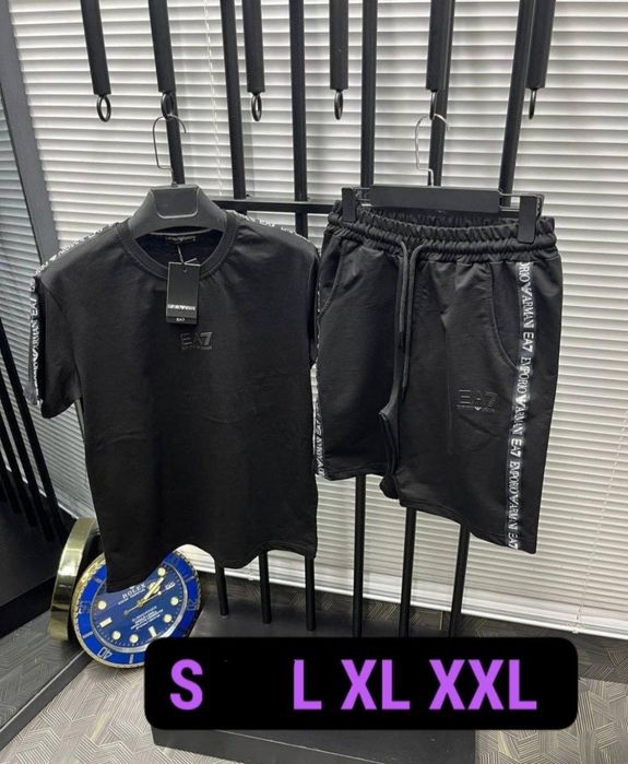 Compleuri de bărbați