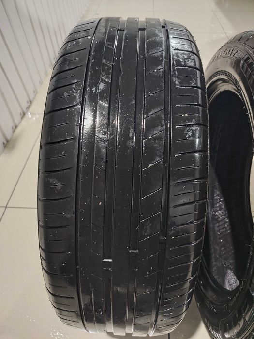 Продам шины 215/55/17