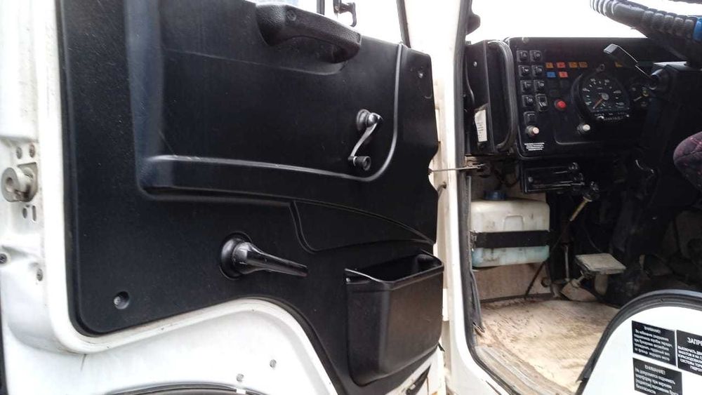 Продам  машину  (камаз)