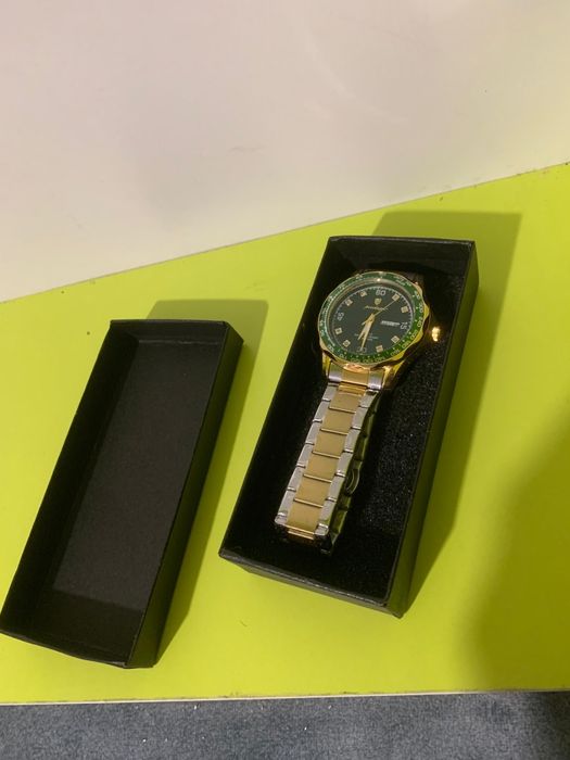 Ceas bărbătesc nou in cutie