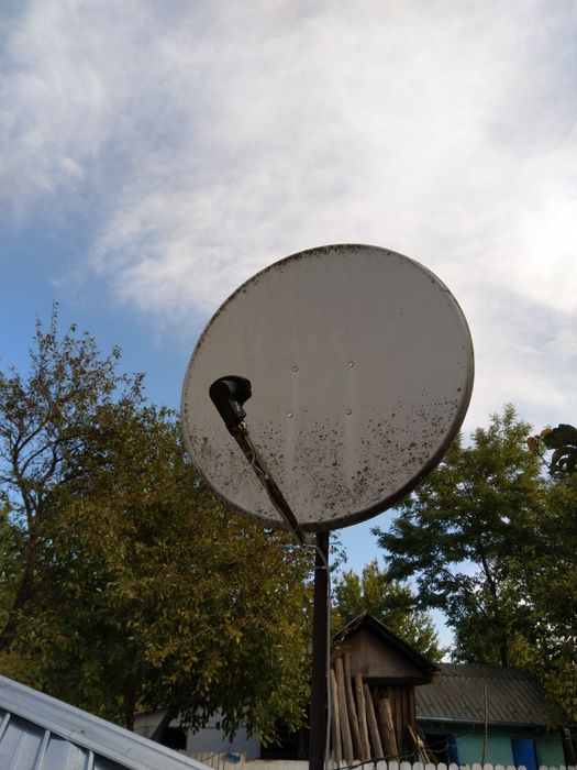 Antena parabolica Digi Satelit cu LNB si suport