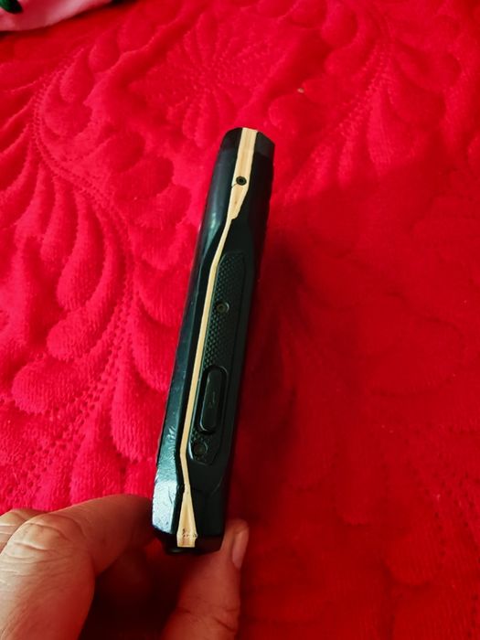 iPhone xs Wiko blach View