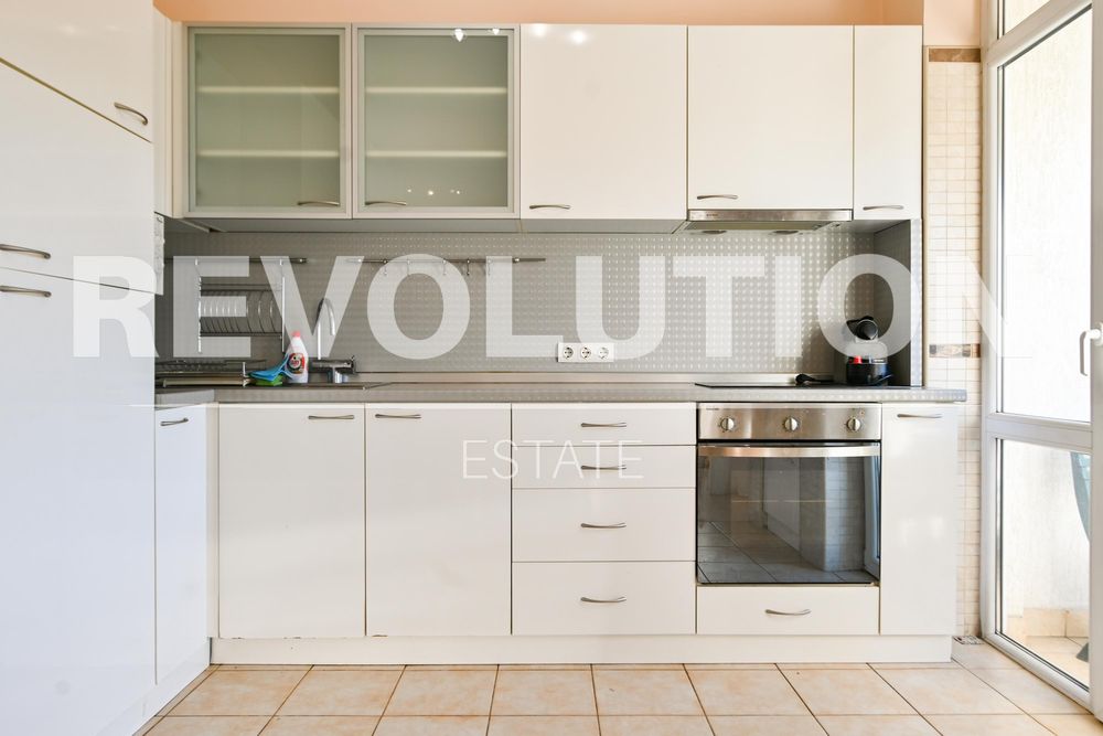 Дава се под наем Двустаен апартамент в София, Център - 75 кв.м за 900 € - Снимка #4