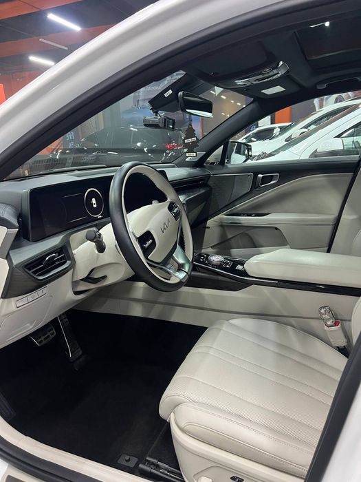 Киа к 8 Сотилади