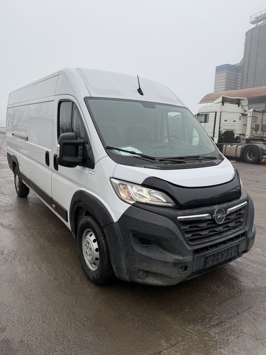 Opel Movano (nu peugeot boxer, fiat ducato)