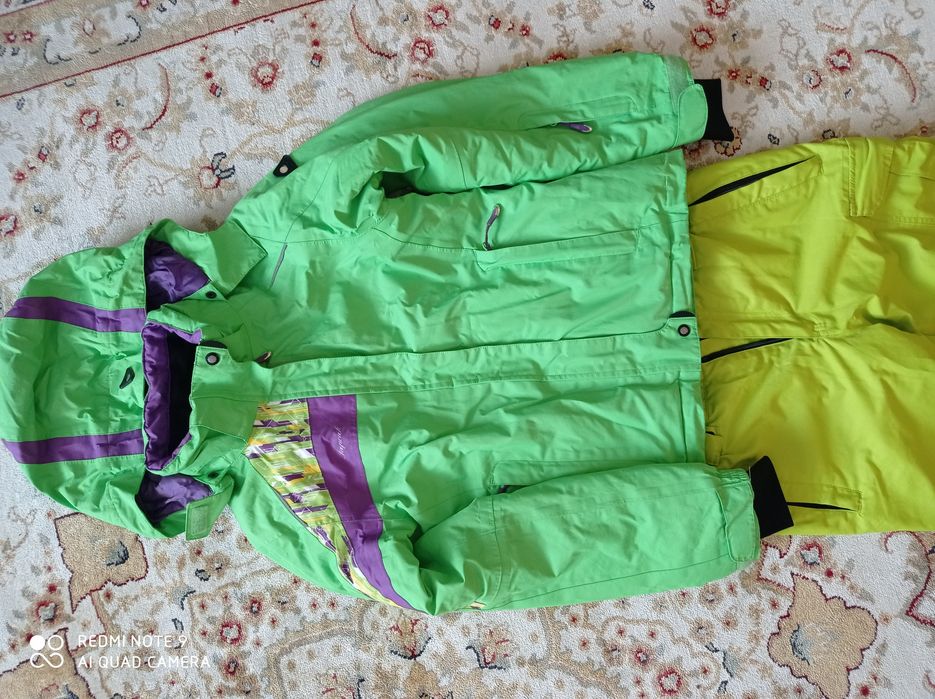 Продаю горнолыжный костюм