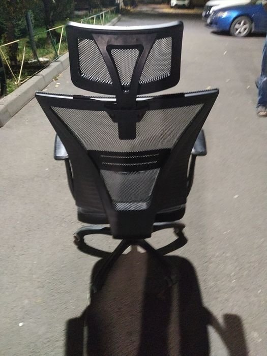 Кресло офисное .
