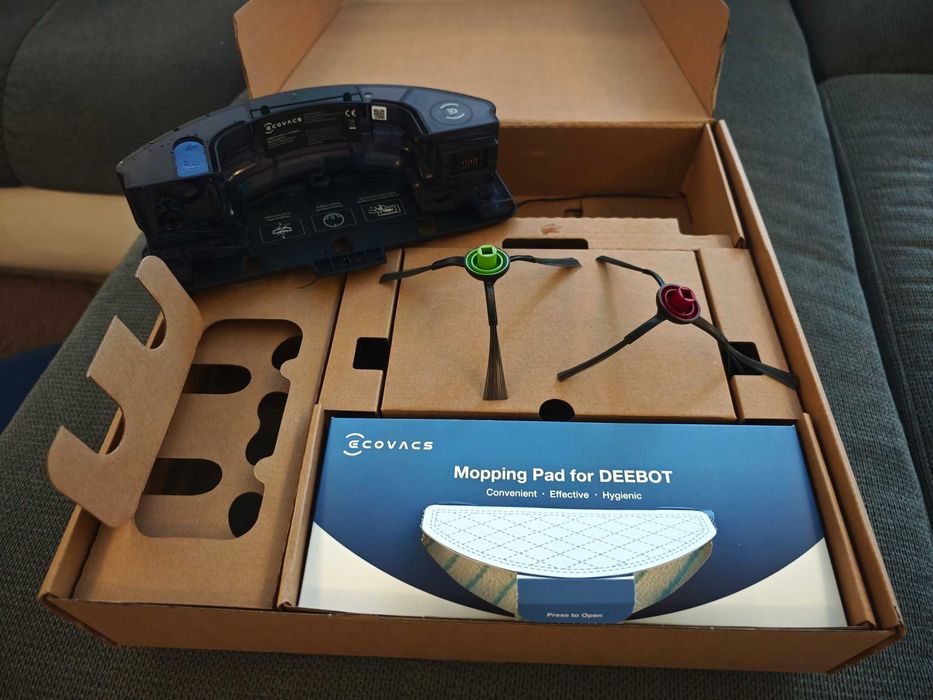 Deebot Ozmo T8+ / Робот - моп със станция за самопочистване