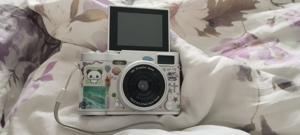 Цифровая камера M9