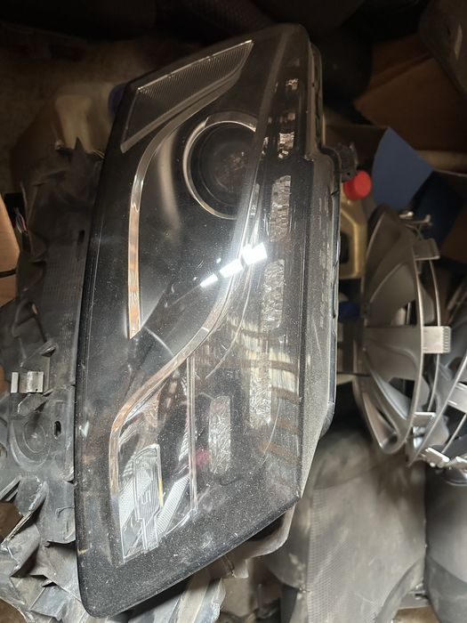 Far capota tragher cu radiatoare Audi q 5  2011 facelift