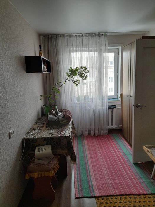 Продам 2 комнатную на цемпос.