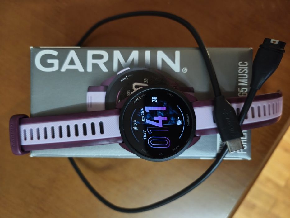 Garmin Forerunner 165 music