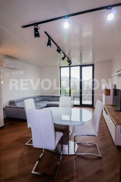 Дава се под наем Тристаен апартамент в Варна, Чайка - 80 кв.м за 765 € - Снимка #1