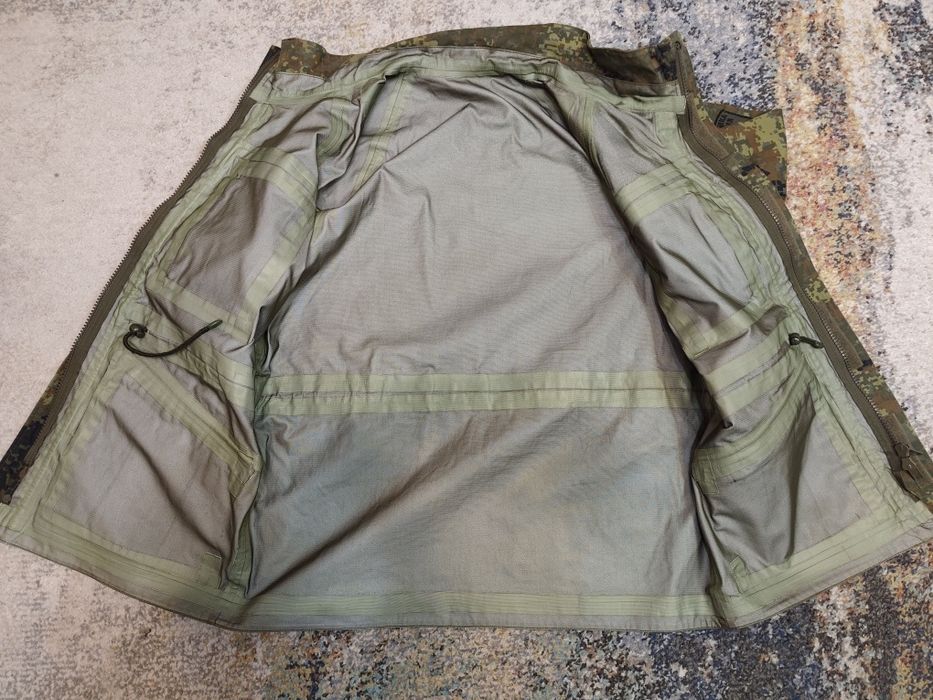 Непромокаема камуфлажна шуба