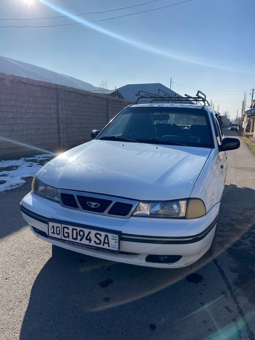 Нексия 1999 йилги юриб турибти қогани тел гаплашамиз 2500 келишамиз