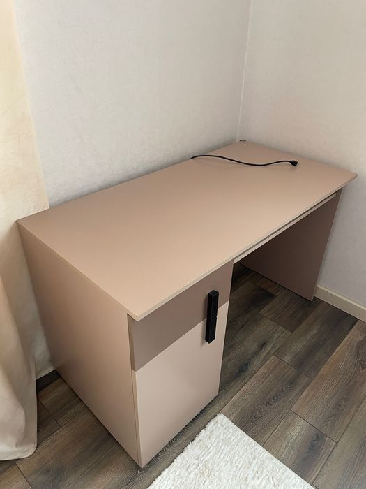 Стол компьютерный б/у.