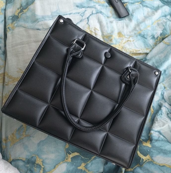 Продам женскую сумку