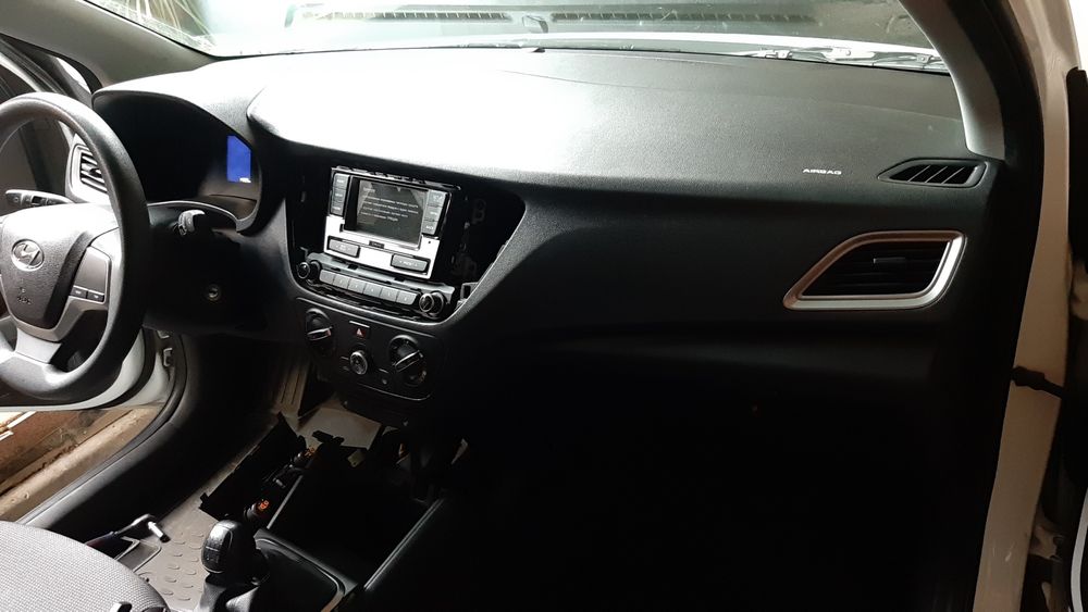 Панель торпеда на хундай акцент 2018