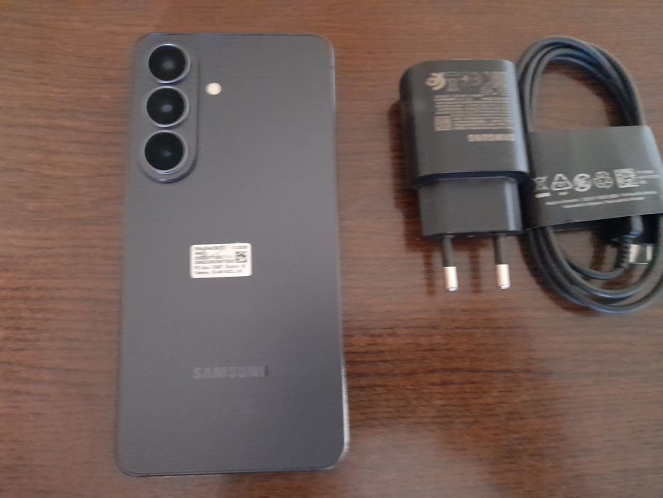 Vand / Schimb  Samsung  S 26 Black model   512 Gb   ca nou