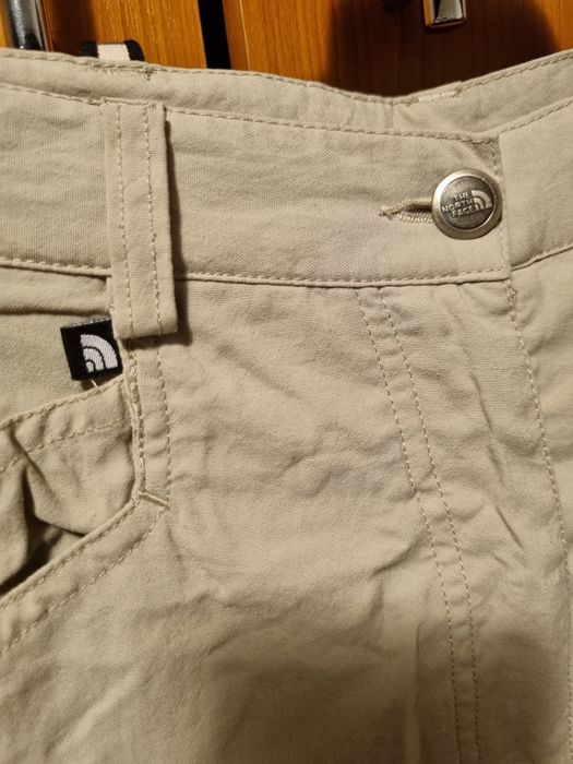 The North Face Pantaloni cu fermoar