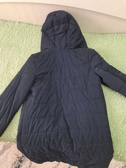 Продам куртку женскую весенне-осеннюю