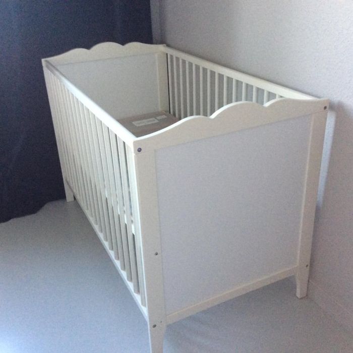 Кроватка детская