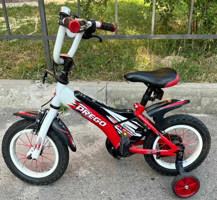 Велосипед для возраста 3-4  лет