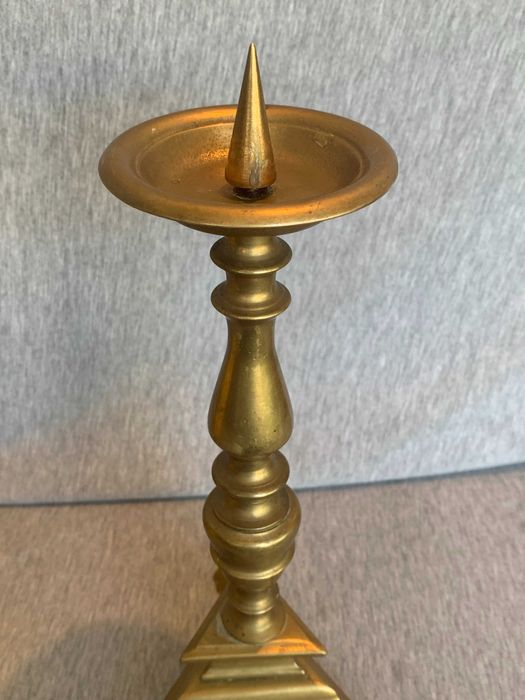 бронзов свещник