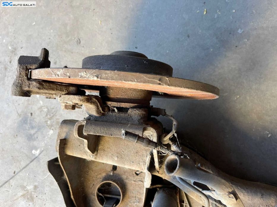 Punte Spate cu Fuzeta Fuzete si Rulment Rulmenti Stanga Dreapta Renault Laguna 3 2007 - 2014 [2743] [2744] [2745]