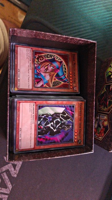 Yu - gi - oh огромен брой карти от различни издания