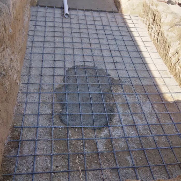 строительство бассейна димантаж