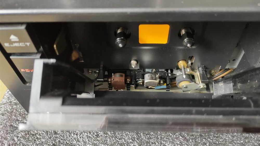 дек Akai  HX-A101M