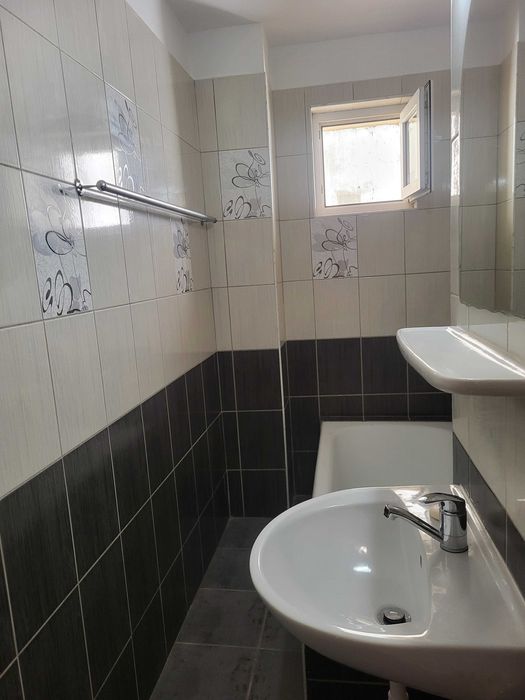 Inchiriez apartament 2 camere Republicii