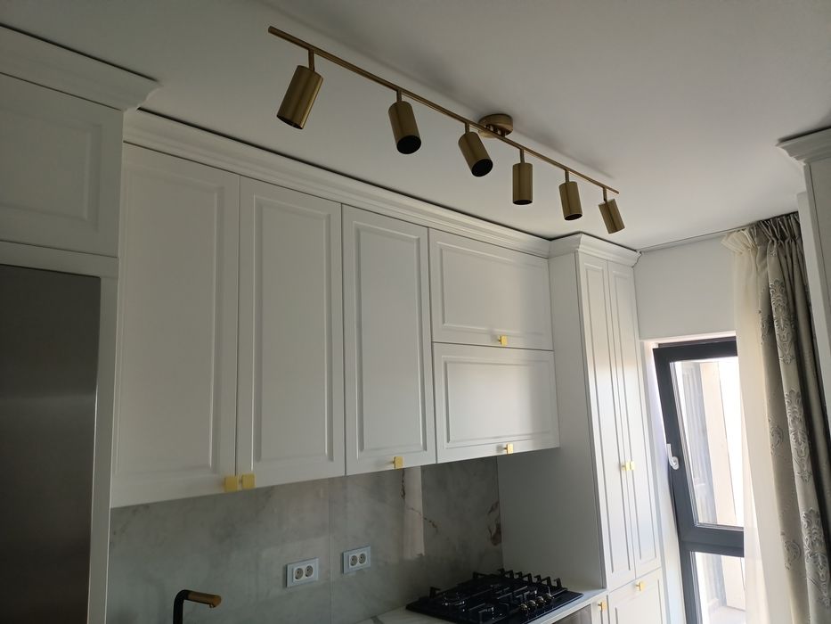 Montaj lustre în Iași și împrejurimi