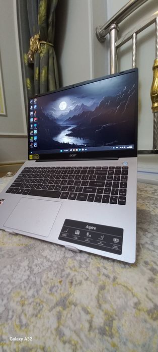 Ноутбук Acer Aspire