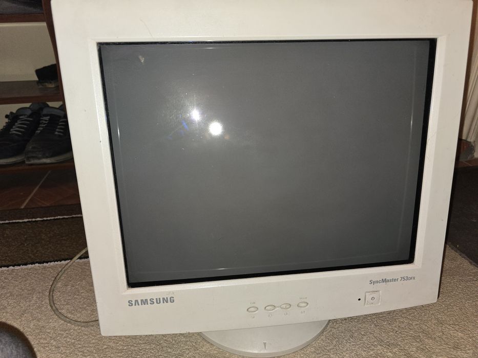 Kompyuter monotori Монитор