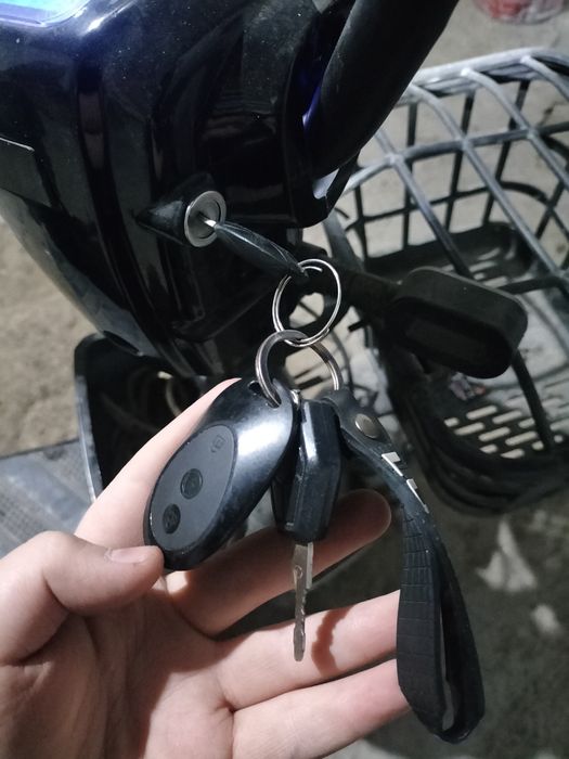 Электро скутер продам