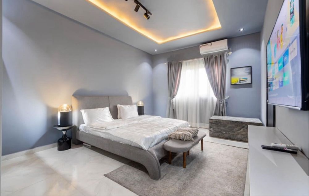 Сдаётся новая 4-комнатная квартира на ЖК Новомосковская