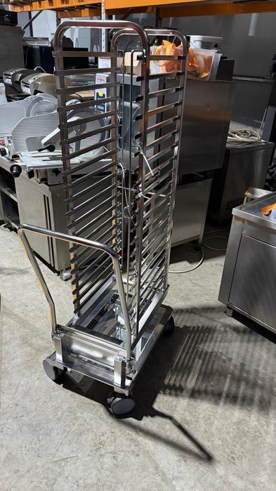 Cărucior nou Cuptor Rational 20 tăvi SCC WE CM  Icombi Pro