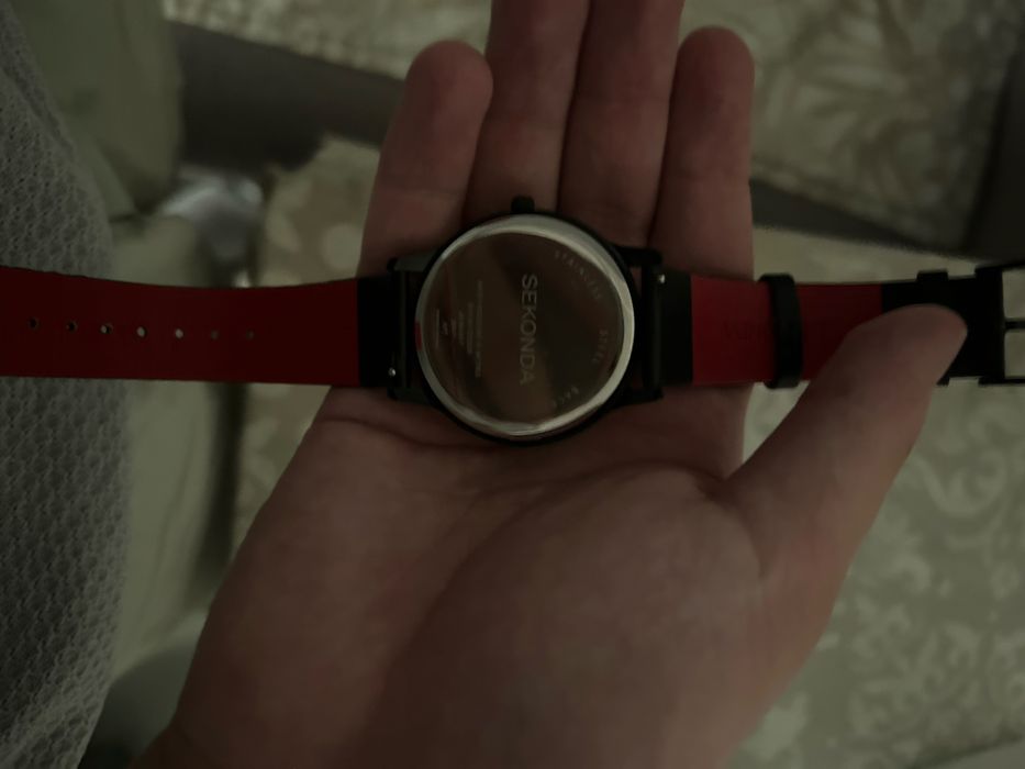 Часы Sekonda СРОЧНО!
