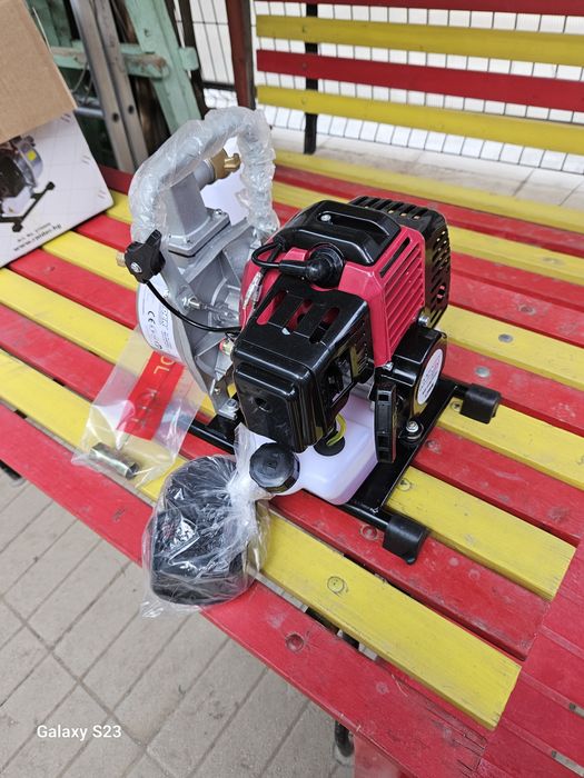 Бензинова помпа за вода