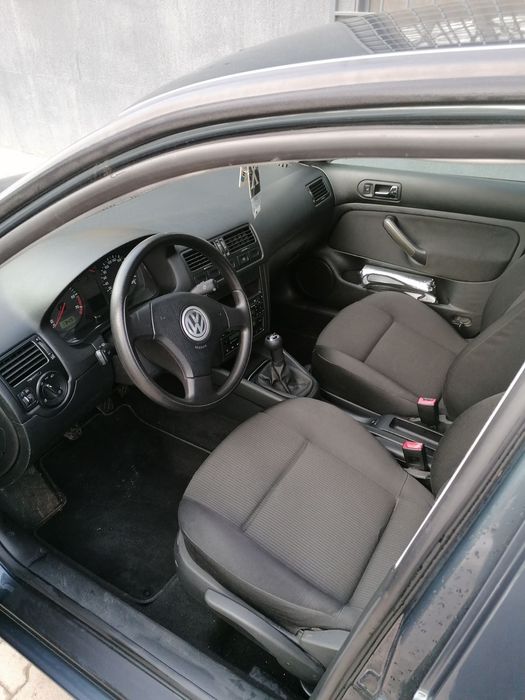 Volkswagen bora  Grey 1.6 бензин