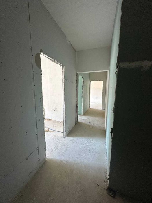 srochna sotiladi 2 xonali uy bita pasportga beriladi