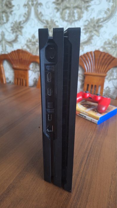 Ps 4 pro 1 trb приставка