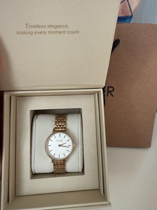 Женские часы и браслет