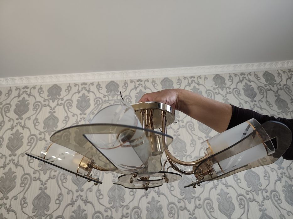 Люстра потолочная
