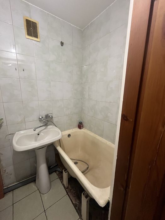 Продам Майлина 16 за 8.5 2 этаж