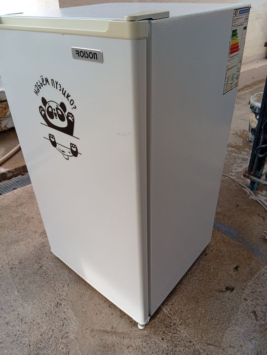 Продаётся мини холодильник.в почти новом состояние
